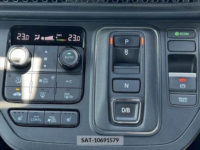 Honda e 2022-07 348060-28