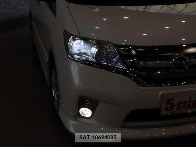 Nissan SERENA 2011-10 367627-8
