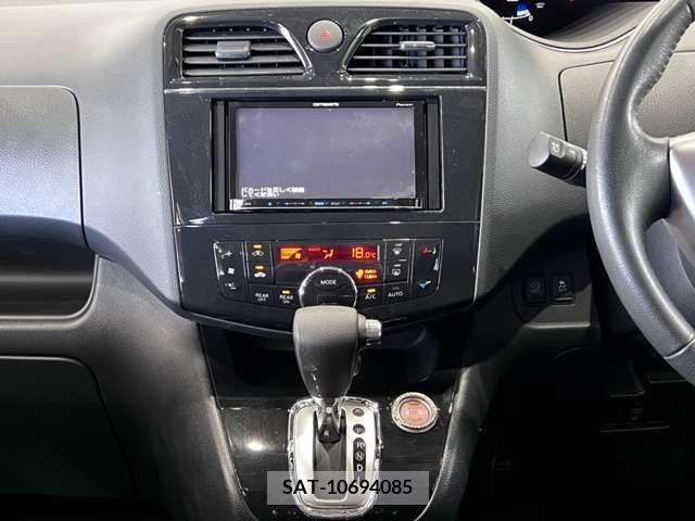 Nissan SERENA 2011-10 367627-18