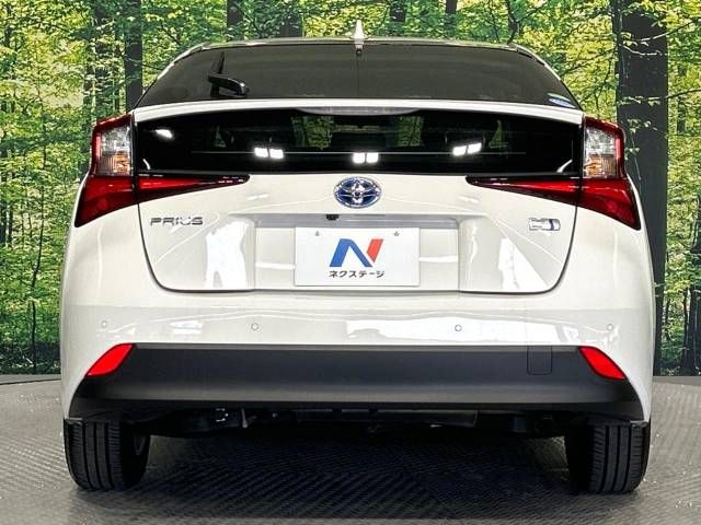 Toyota PRIUS 2019-06 11006-15