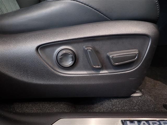 Toyota HARRIER 2022-05 18354-19