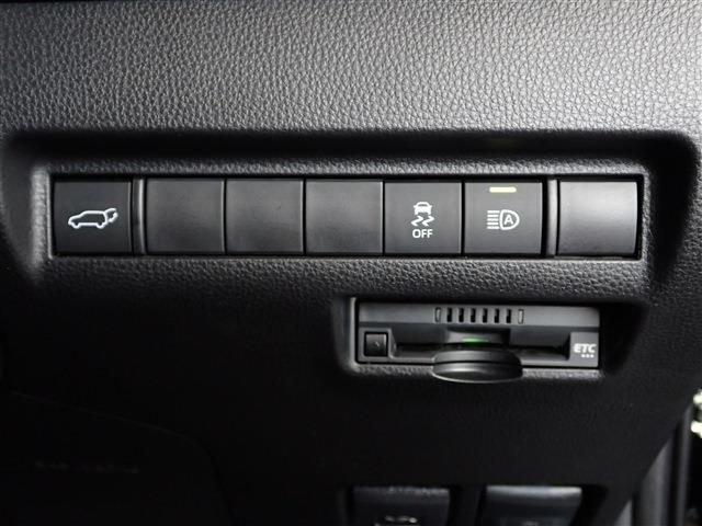 Toyota HARRIER 2022-05 18354-17