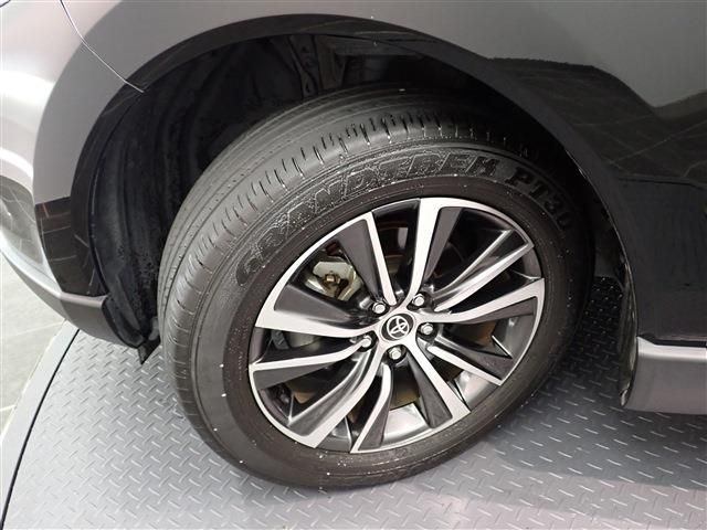 Toyota HARRIER 2022-05 18354-26