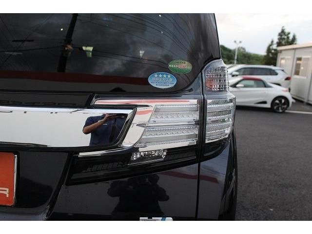 Toyota VELLFIRE 2015-06 10076-10