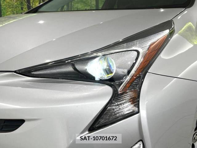 Toyota PRIUS 2016-01 377742-12