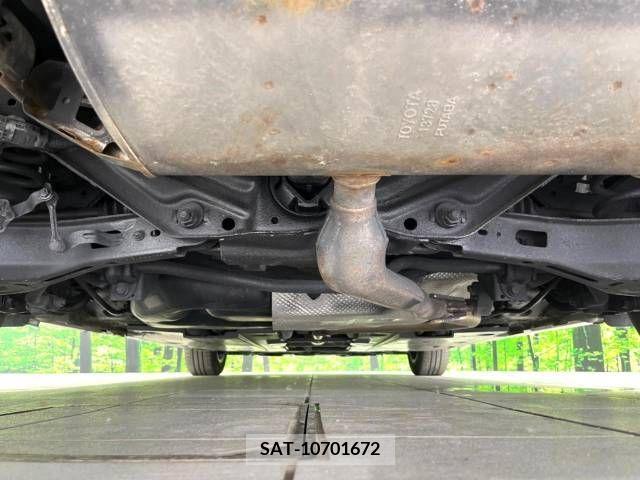 Toyota PRIUS 2016-01 377742-19