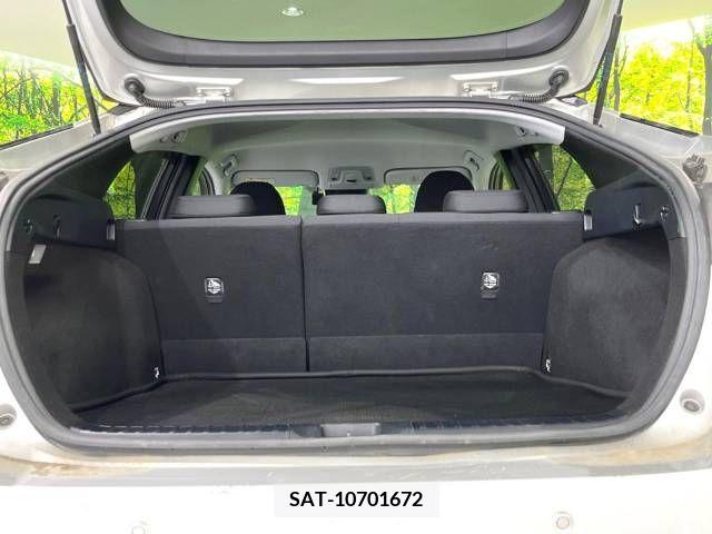 Toyota PRIUS 2016-01 377742-10