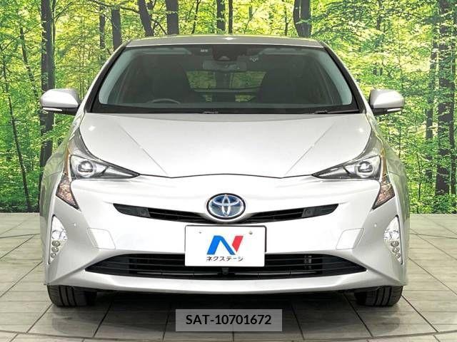 Toyota PRIUS 2016-01 377742-14
