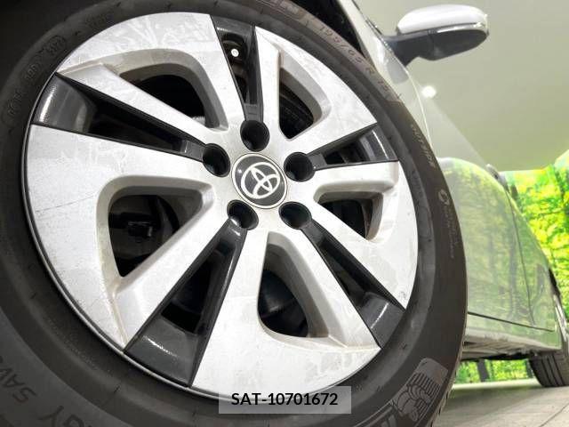 Toyota PRIUS 2016-01 377742-13