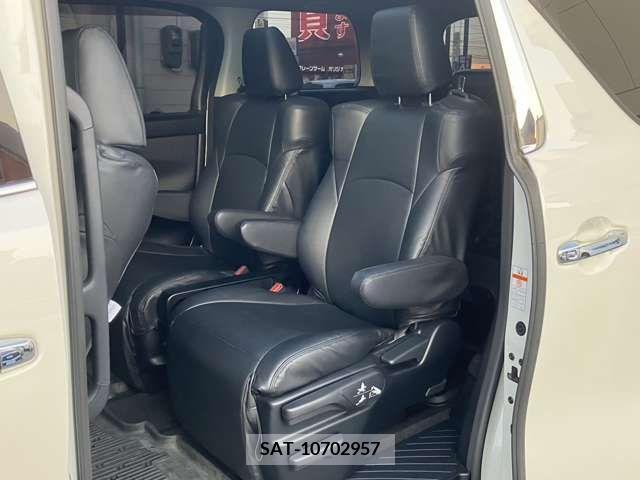 Toyota ALPHARD 2015-12 380835-13