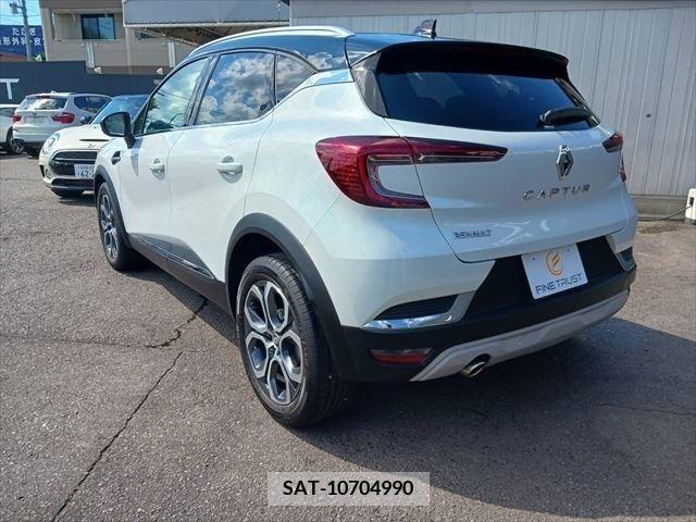 Renault CAPTUR 2021-06 331567-17