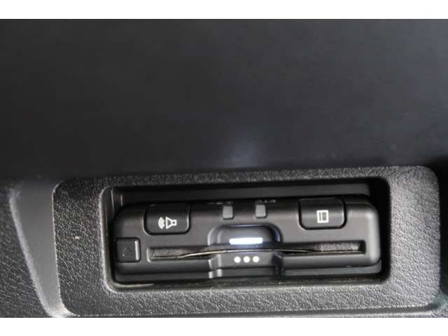 Nissan NOTE 2021-08 180547-5