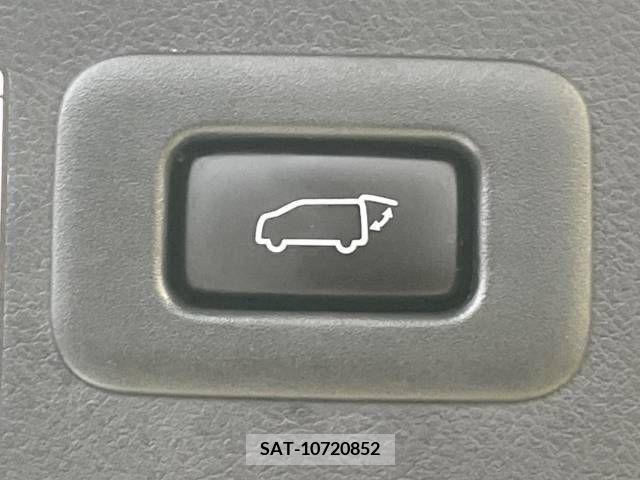 Toyota VELLFIRE 2015-09 339940-6