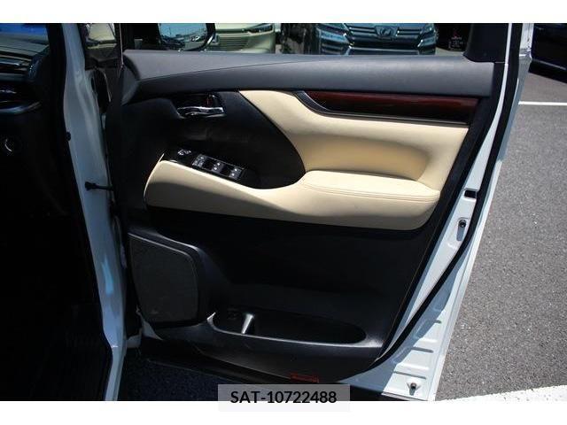 Toyota VELLFIRE 2016-04 299334-8