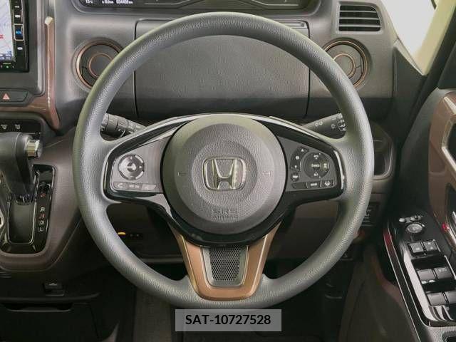 Honda N BOX 2019-05 213820-11