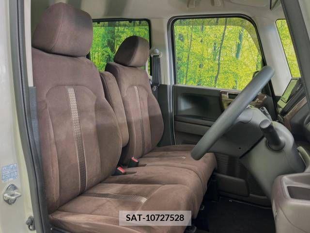 Honda N BOX 2019-05 213820-8