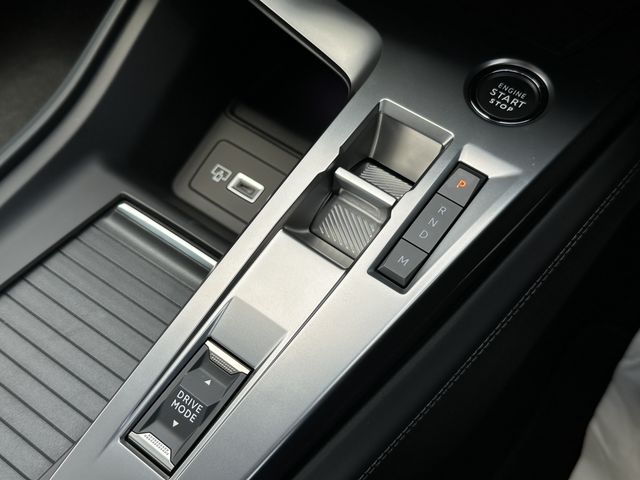 Peugeot 308 2023-03 186010-8