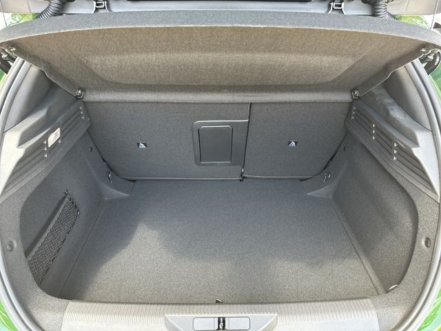Peugeot 308 2023-03 186010-19