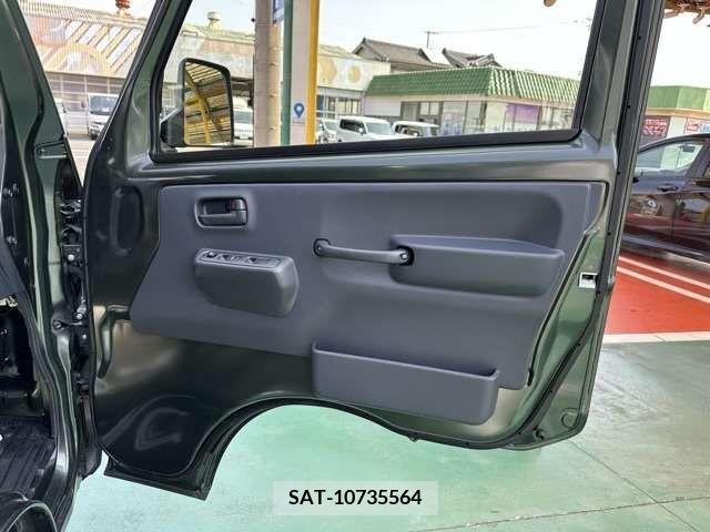 Suzuki CARRY TRUCK 2023-07 263645-10
