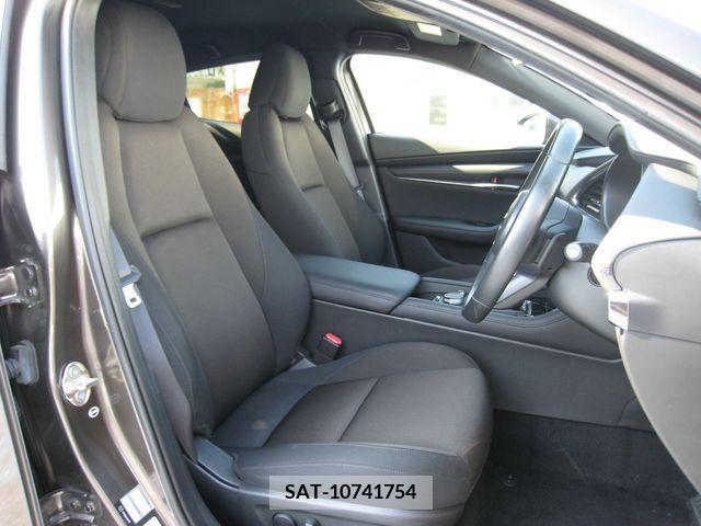 Mazda MAZDA3 2019-09 363270-1