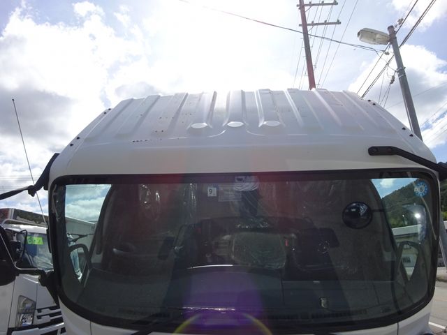 Isuzu FORWARD 2011-08 20697-26