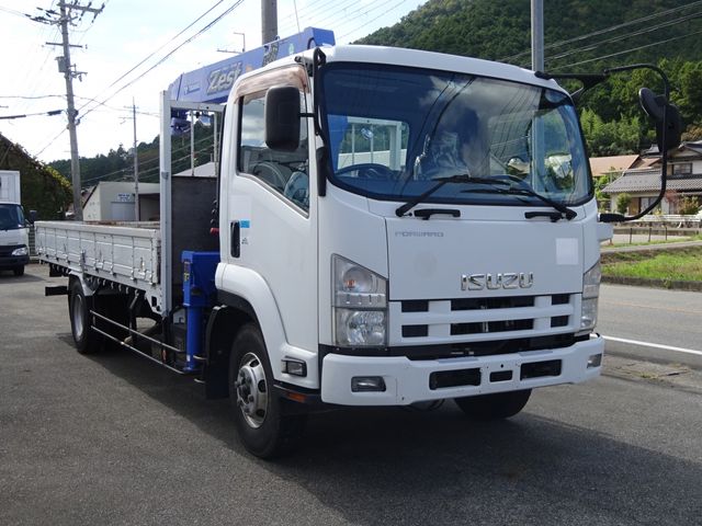 Isuzu FORWARD 2011-08 20697-10