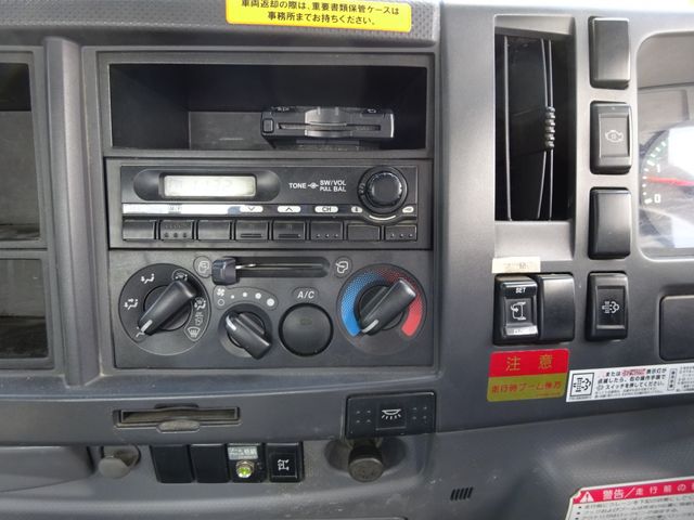 Isuzu FORWARD 2011-08 20697-19