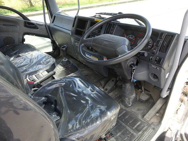 Isuzu FORWARD 2011-08 20697-16