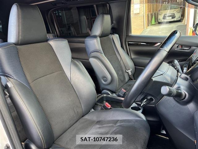 Toyota VELLFIRE 2017-11 207725-18