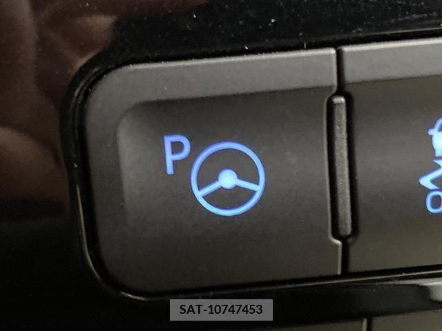 Toyota PRIUS 2019-07 219636-6