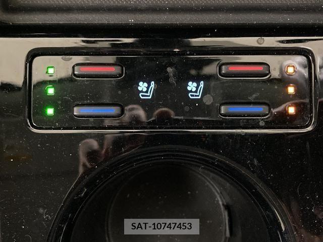 Toyota PRIUS 2019-07 219636-9