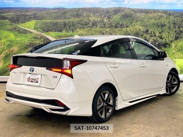Toyota PRIUS 2019-07 219636-17