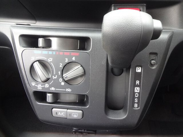 Toyota PIXIS EPOCH 2018-08 8963-18