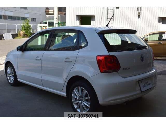 VolksWagen POLO 2012-05 320198-3