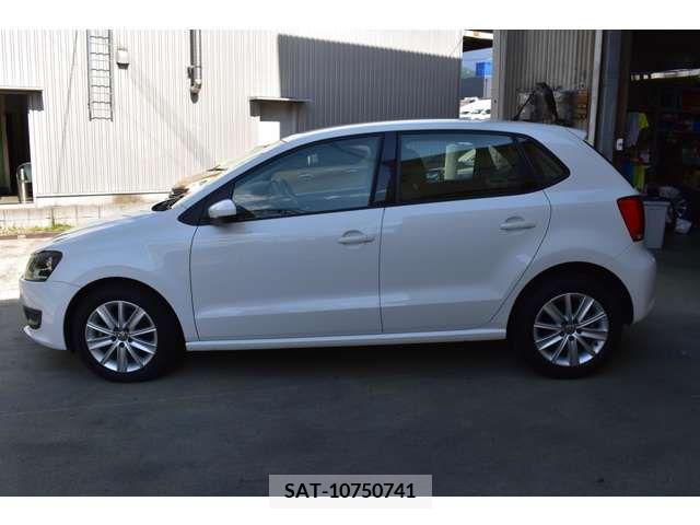 VolksWagen POLO 2012-05 320198-2