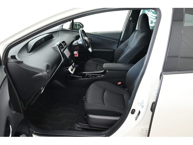 Toyota PRIUS 2018-10 28943-9