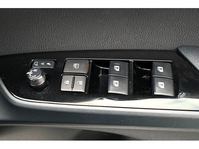 Toyota PRIUS 2018-10 28943-11