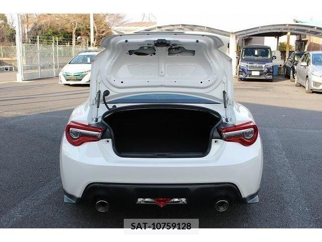 Subaru BRZ 2018-08 245008-17