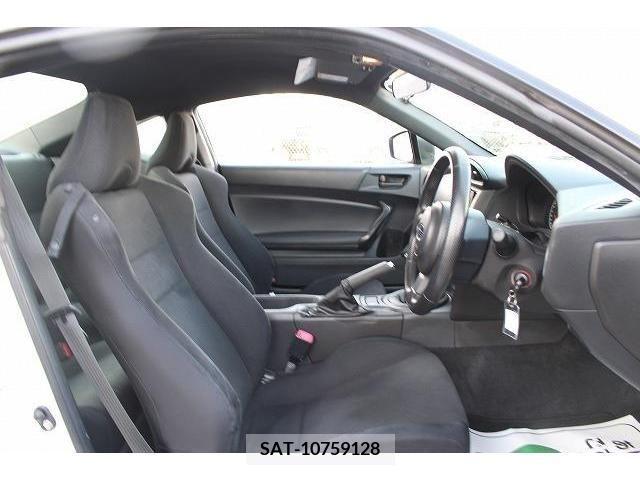 Subaru BRZ 2018-08 245008-15
