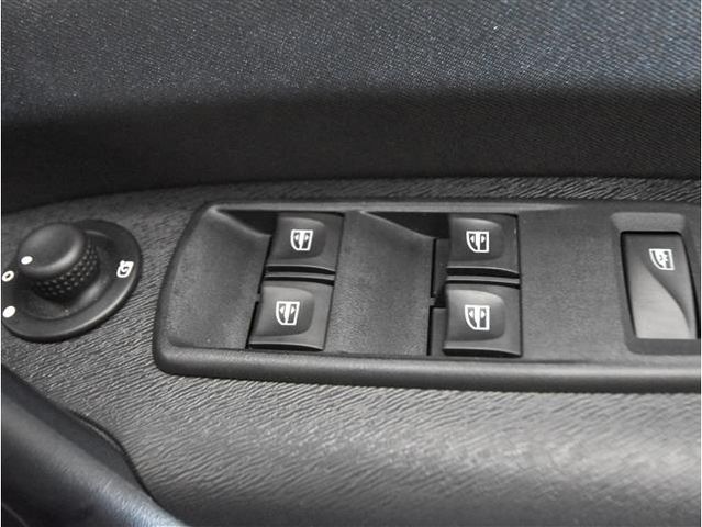 Renault KANGOO 2017-06 16084-28