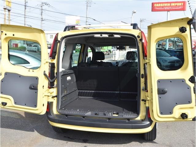 Renault KANGOO 2017-06 16084-29