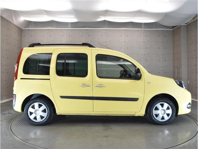 Renault KANGOO 2017-06 16084-9