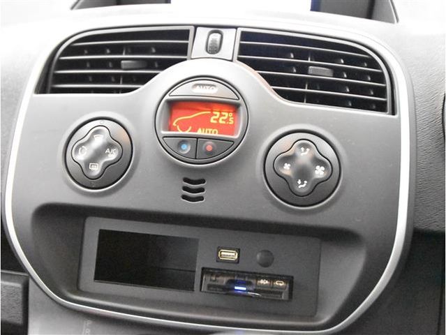 Renault KANGOO 2017-06 16084-23