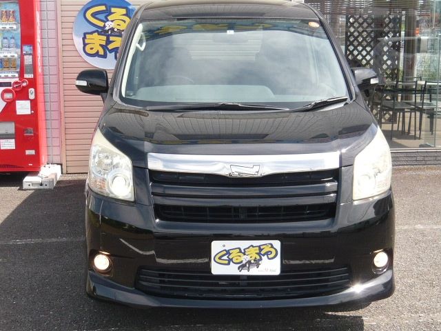 Toyota NOAH 2007-03 18281-2