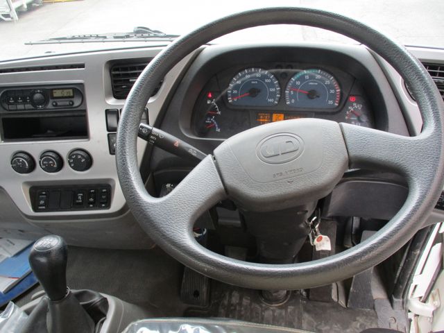 Nissan CONDOR 2018-01 3928-14