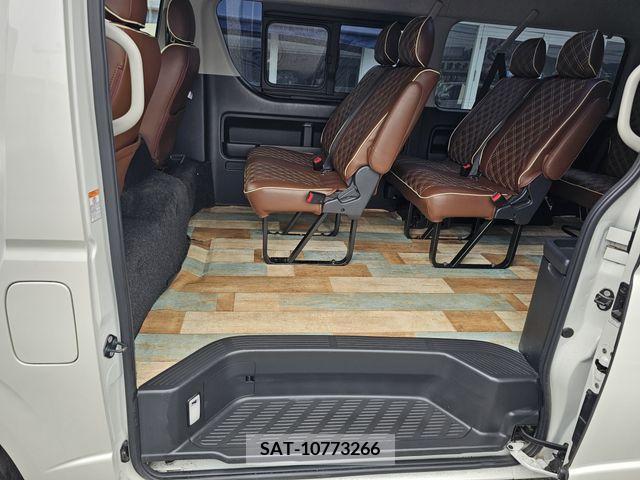 Toyota HIACE WAGON 2019-07 325289-6