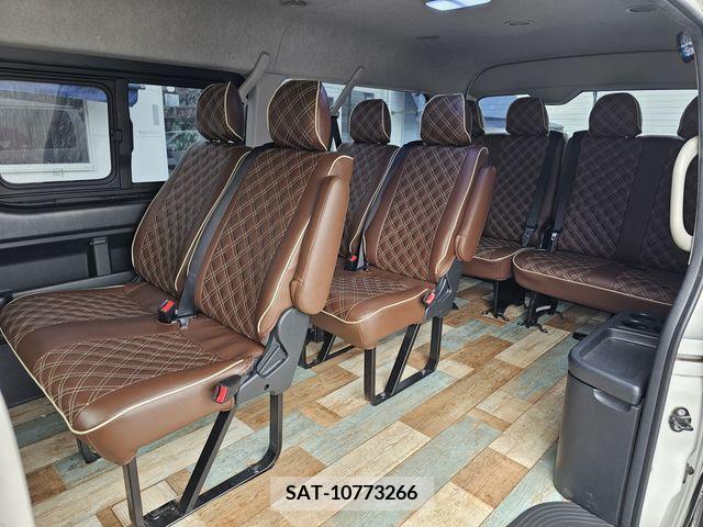 Toyota HIACE WAGON 2019-07 325289-7