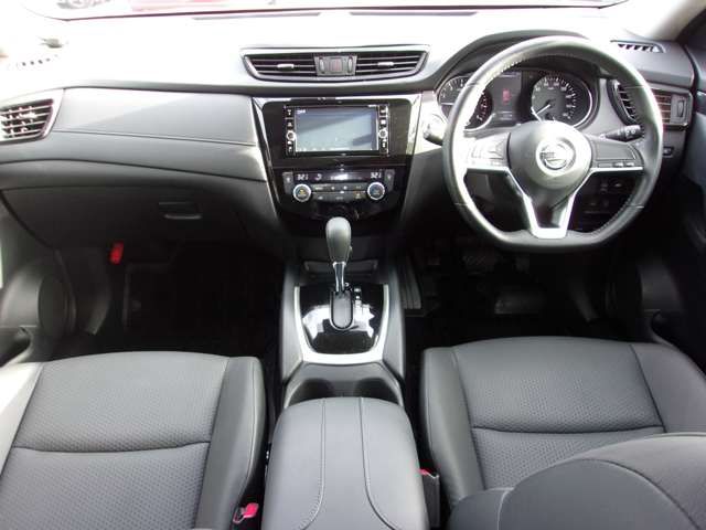 Nissan X-TRAIL 2018-12 192136-2
