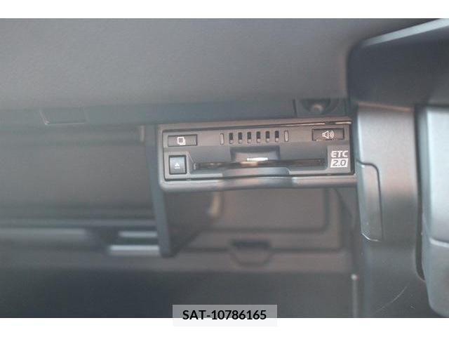 Lexus UX 2021-08 363083-5