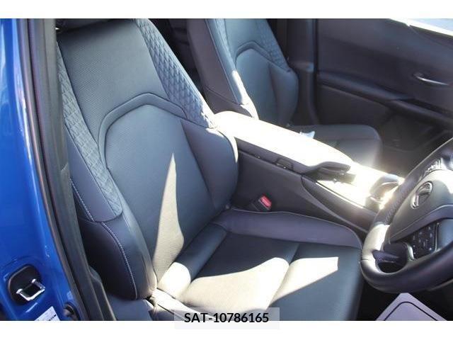 Lexus UX 2021-08 363083-13